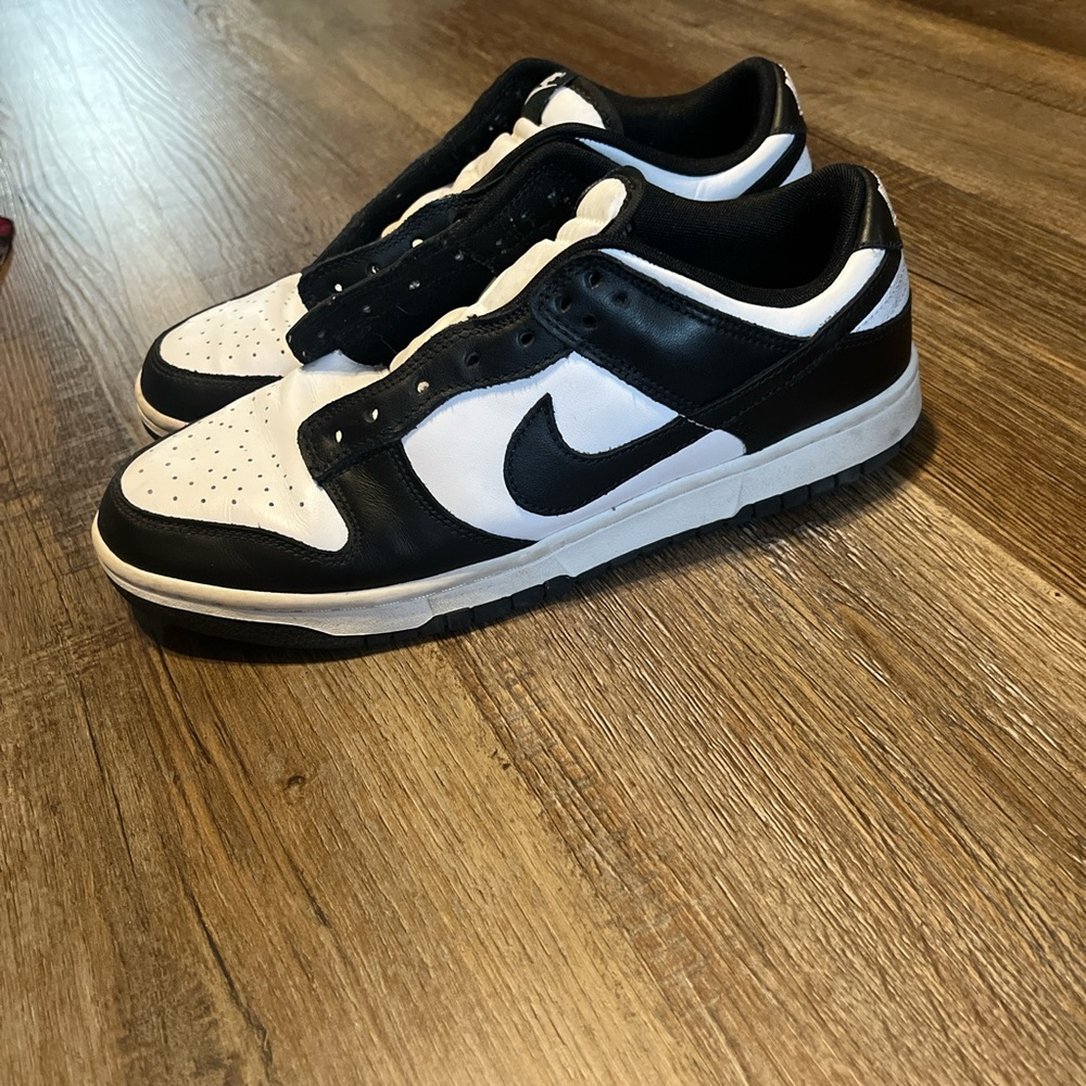 Nike dunks - image 2